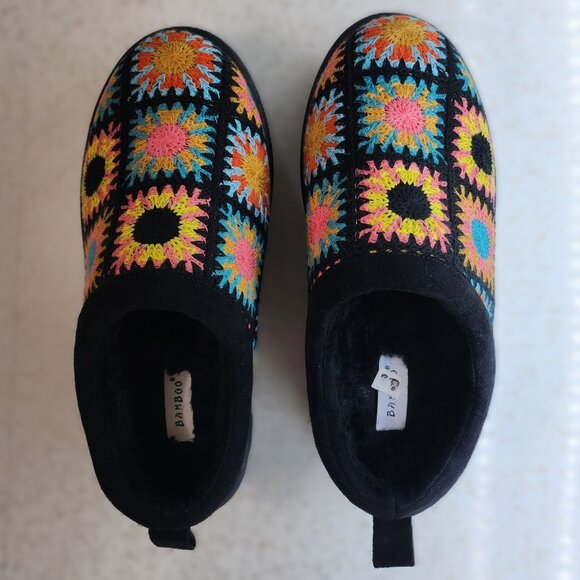 CCO** Crochet Clog style Slip on Shoes - Picture 5 of 9